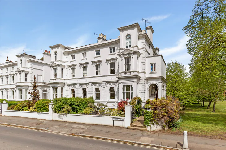 Flat Portland Terrace in Greater London