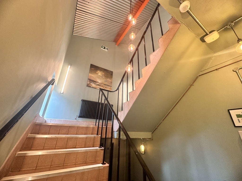 Flat Westway Centre in Frome