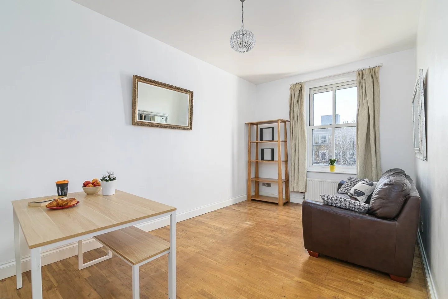 Flat Old Kent Road in Greater London