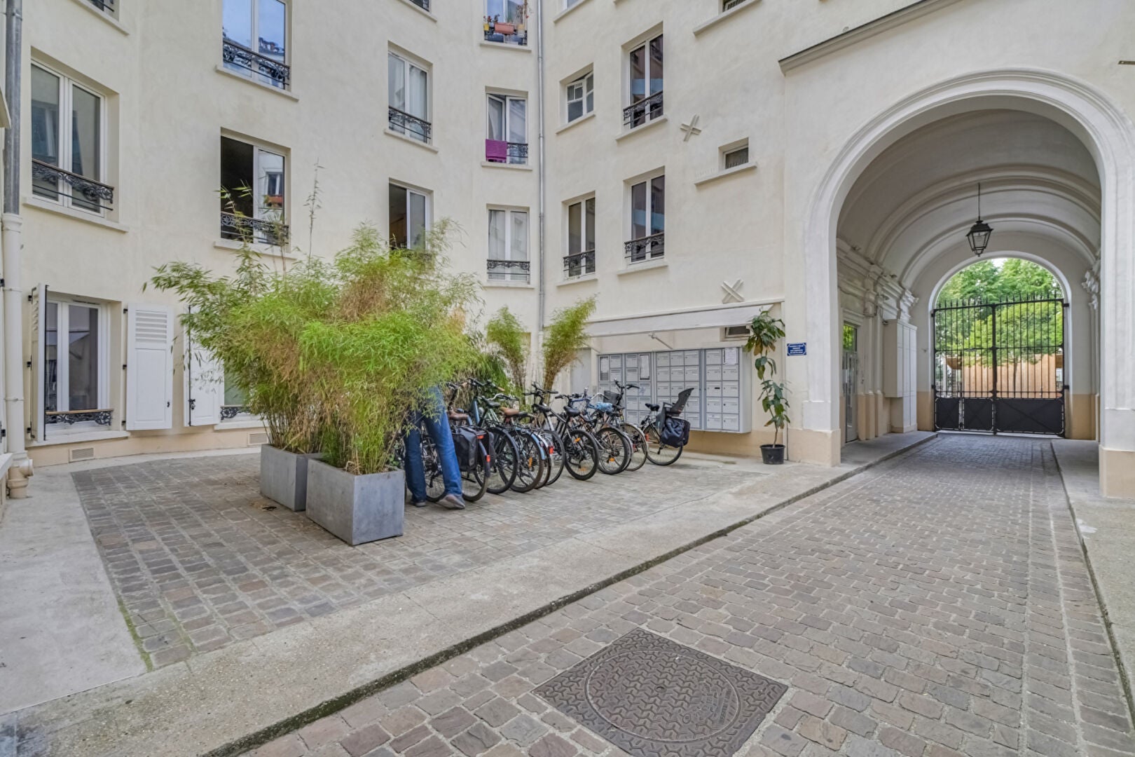 Appartement Allée d'Andrézieux à Paris