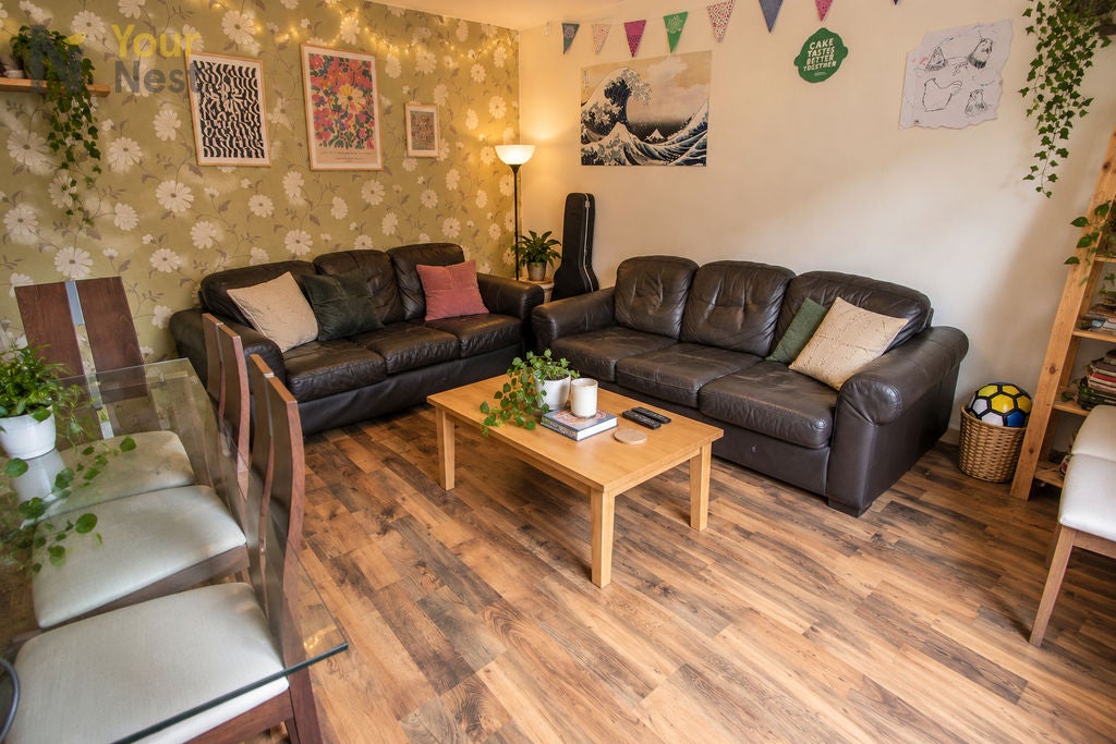 House Thornville Terrace in Leeds