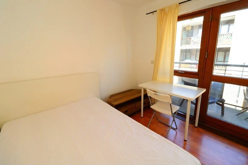 Room Barchester Street in Greater London