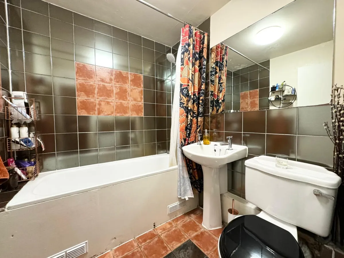 Flat Amhurst Road in Greater London