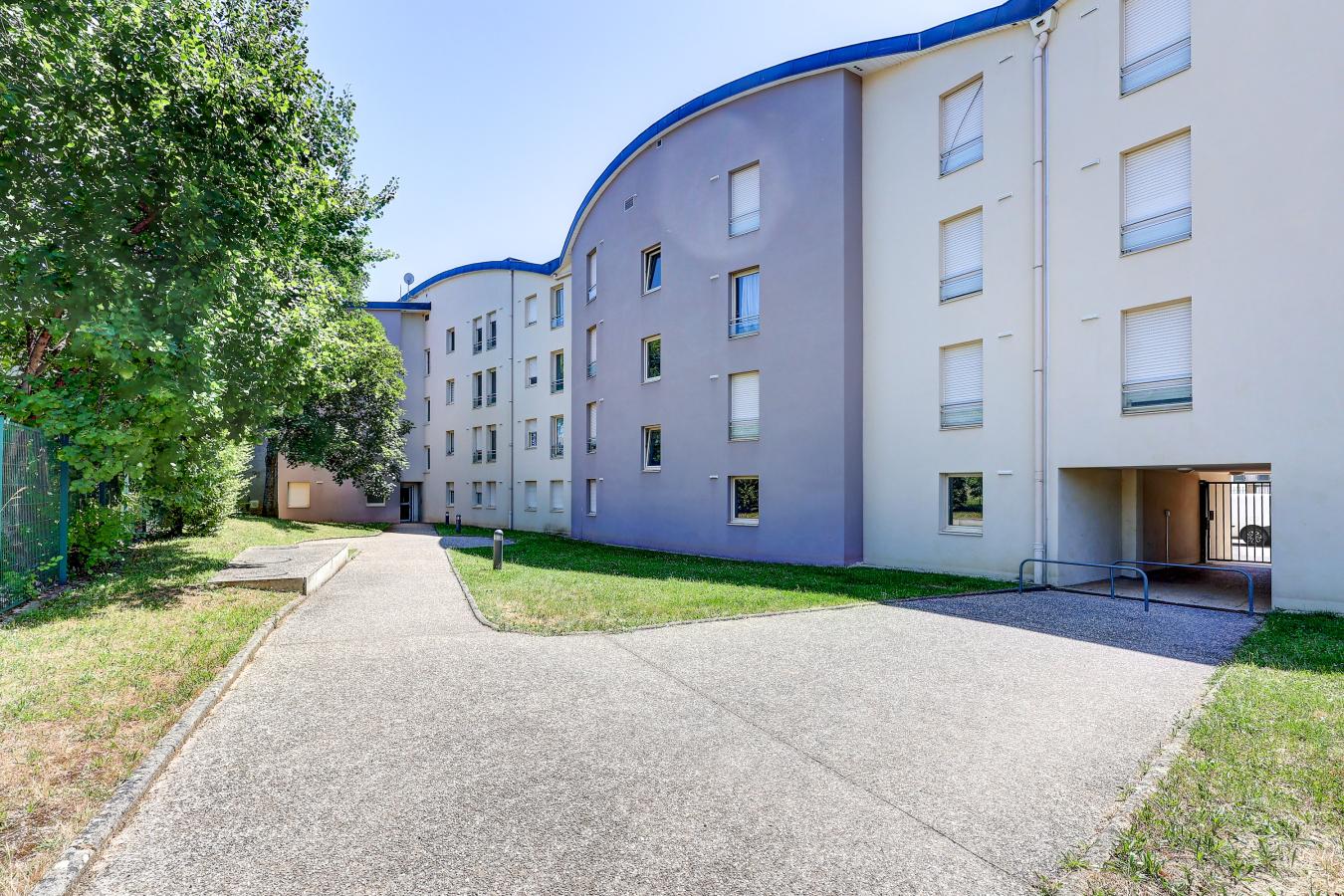 Flat Rue Faubourg Saint-Jean in Beaune