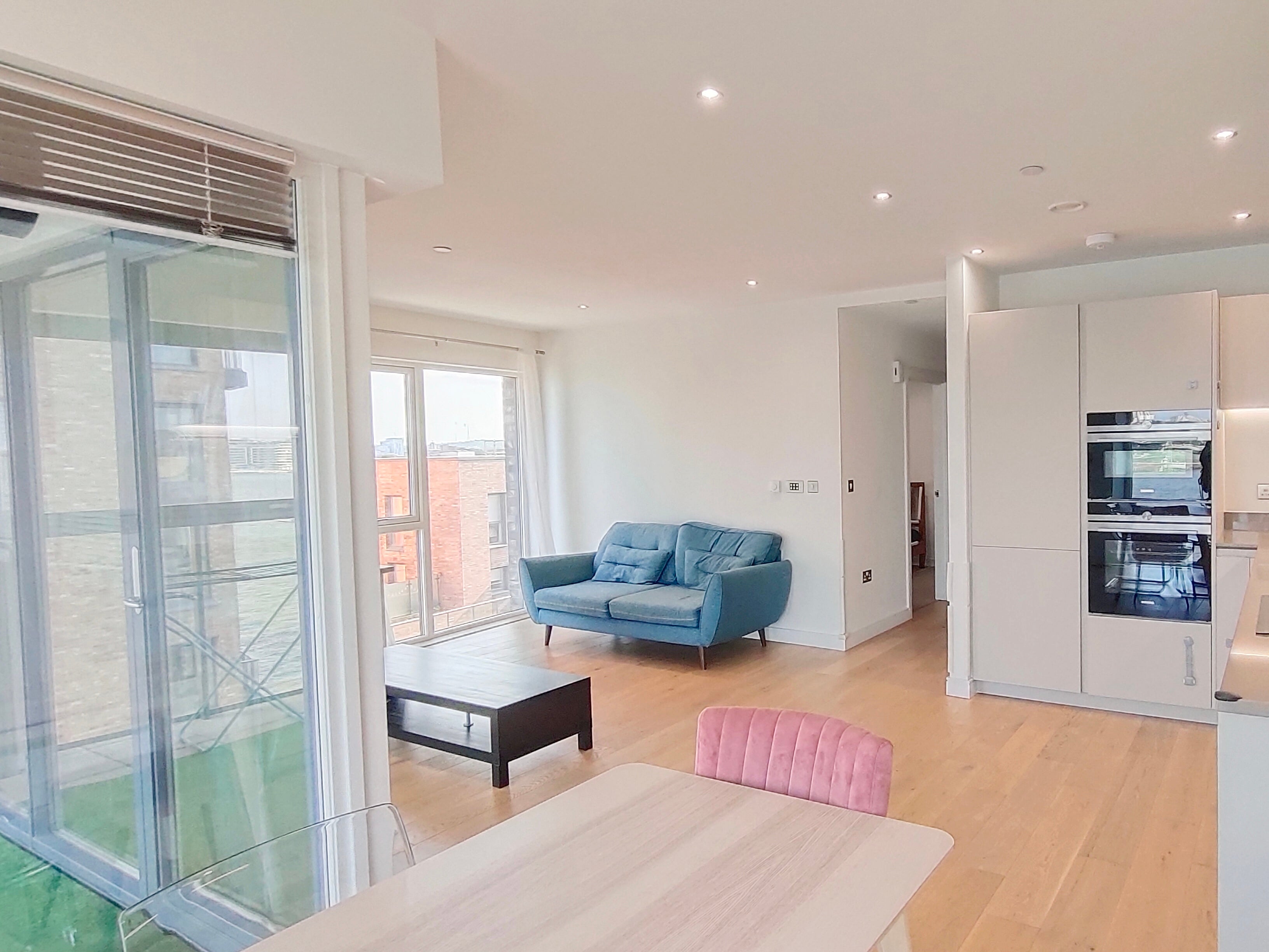 Flat Ovex Close in Greater London