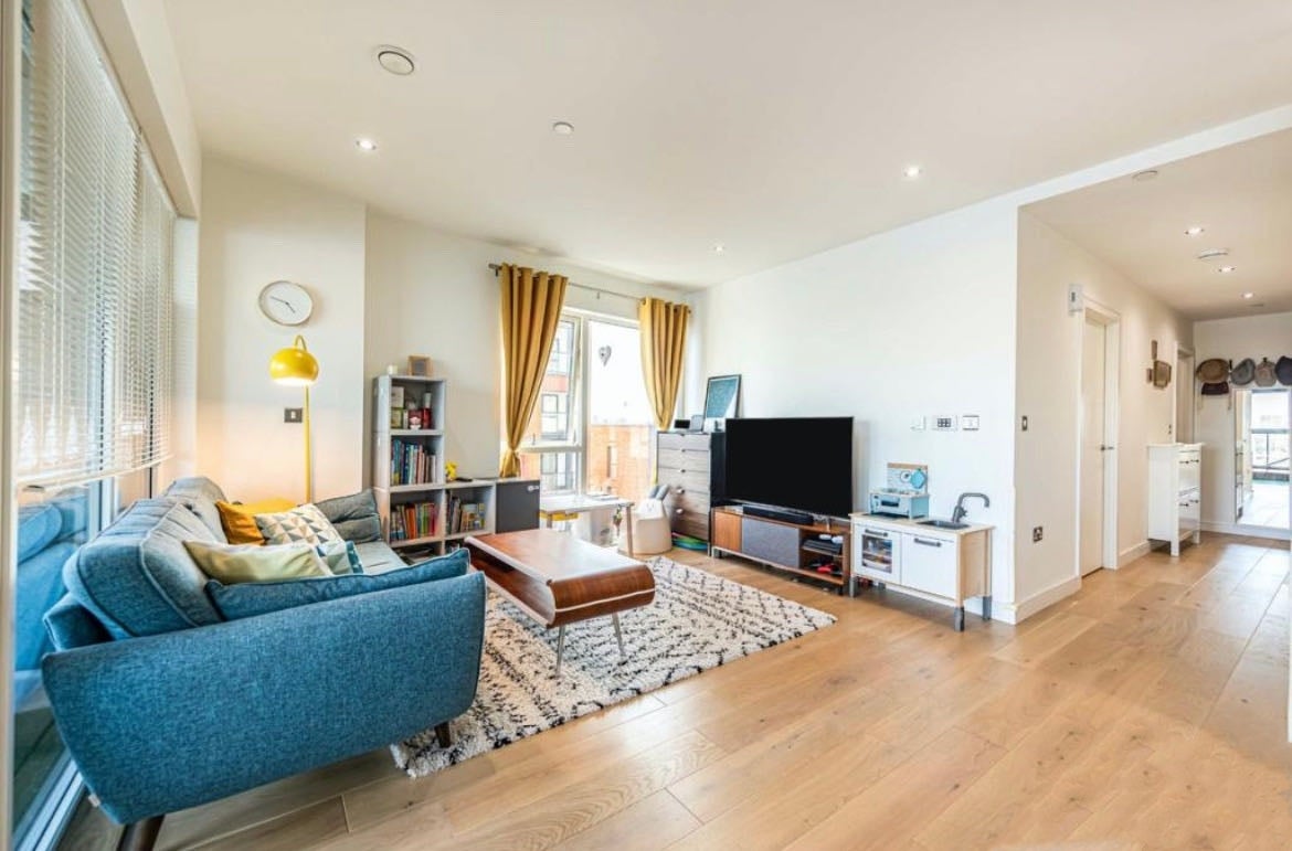 Flat Ovex Close in Greater London