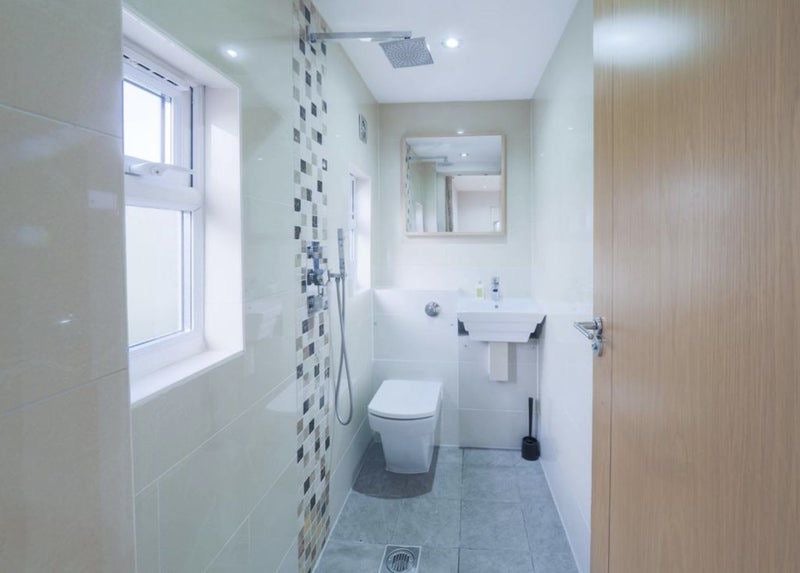 Room Park Lane in Greater London