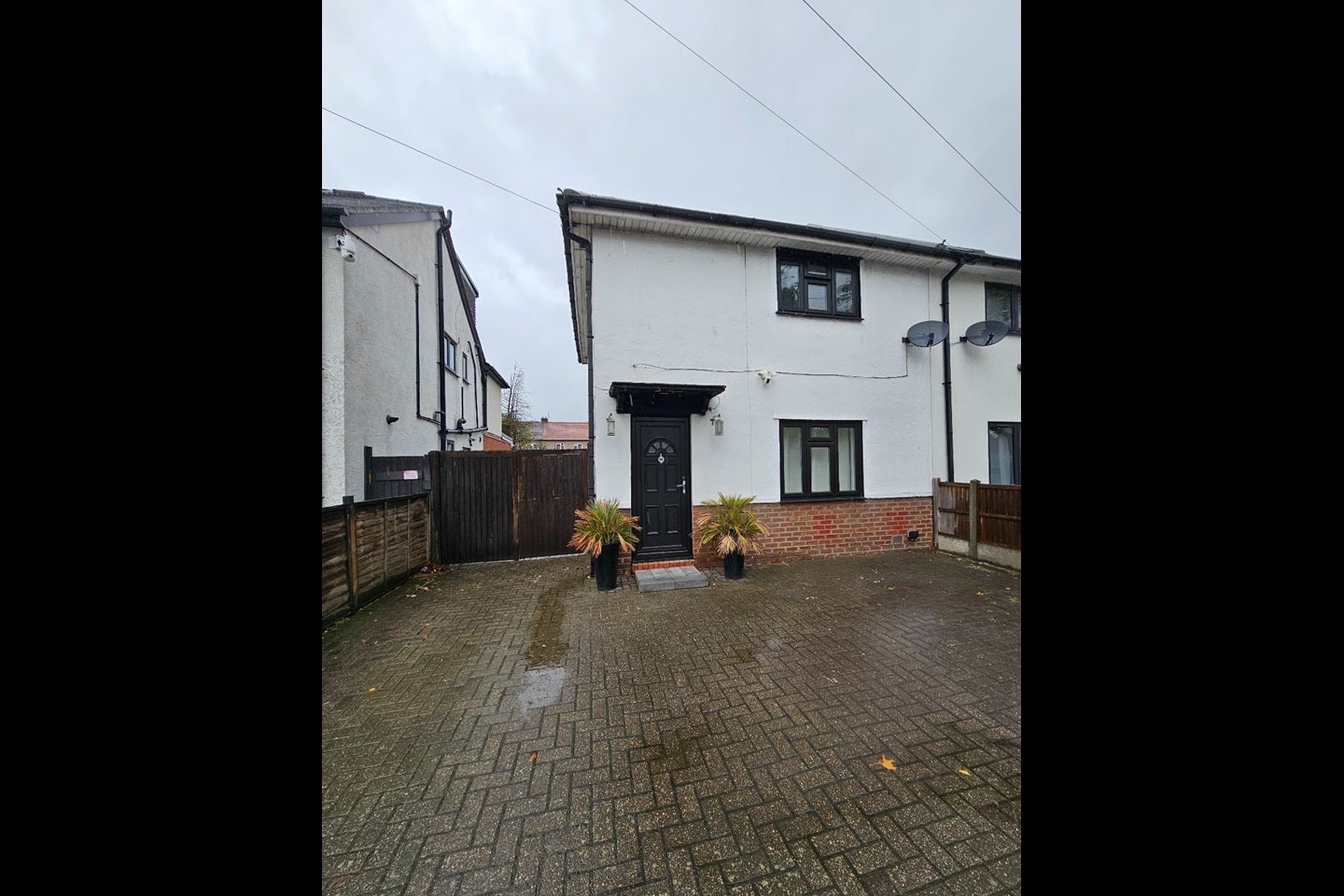House Uxbridge Road in Slough