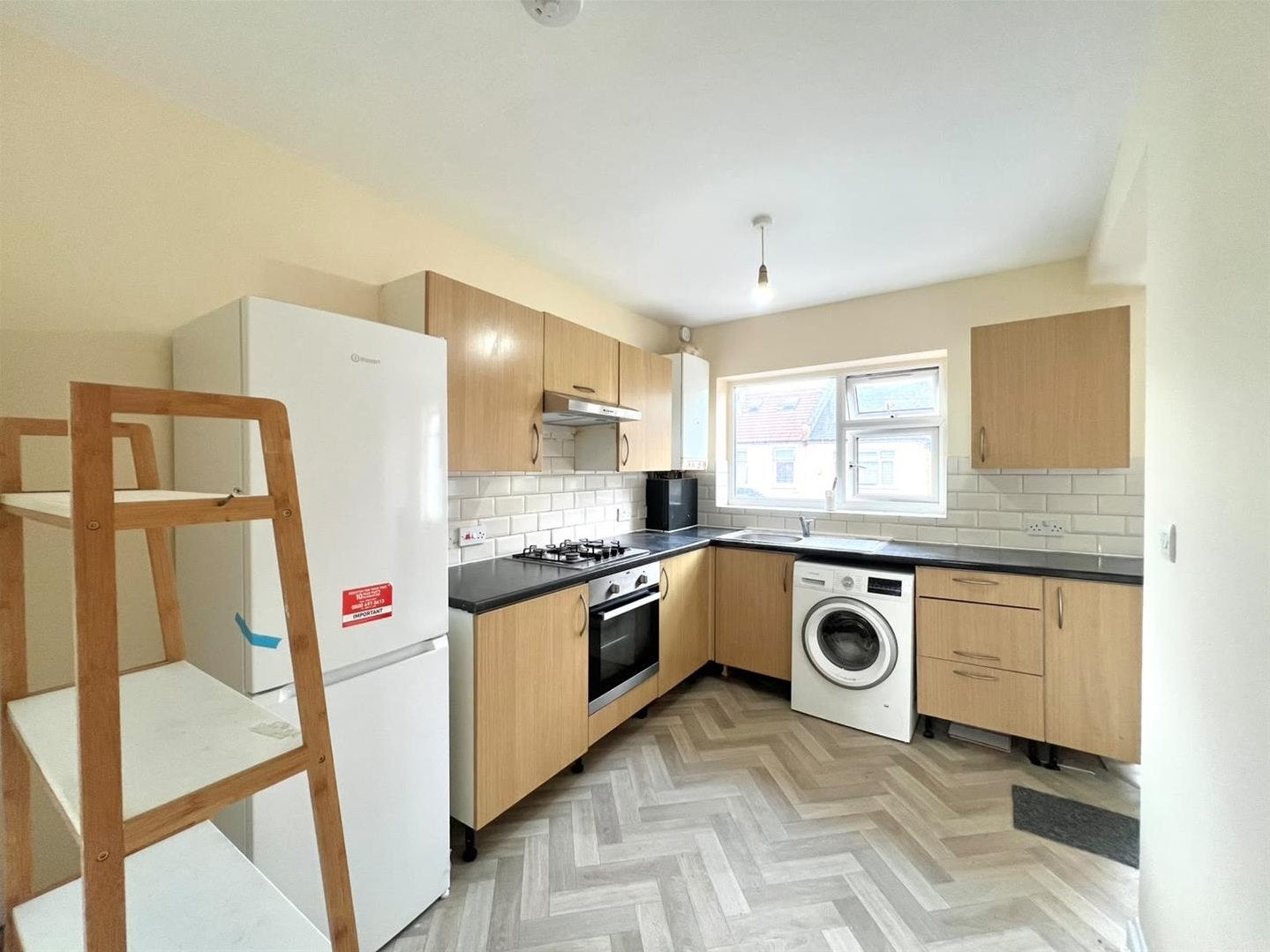 Flat Coleridge Road in Greater London