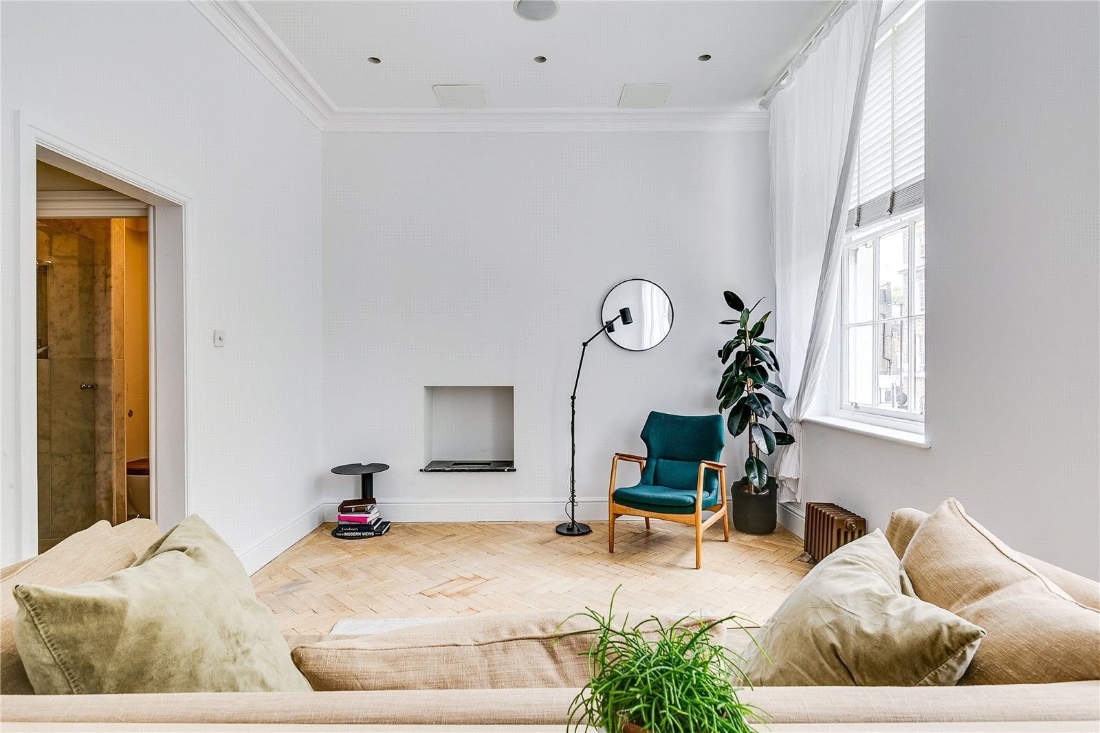 Flat Calthorpe Street in Greater London