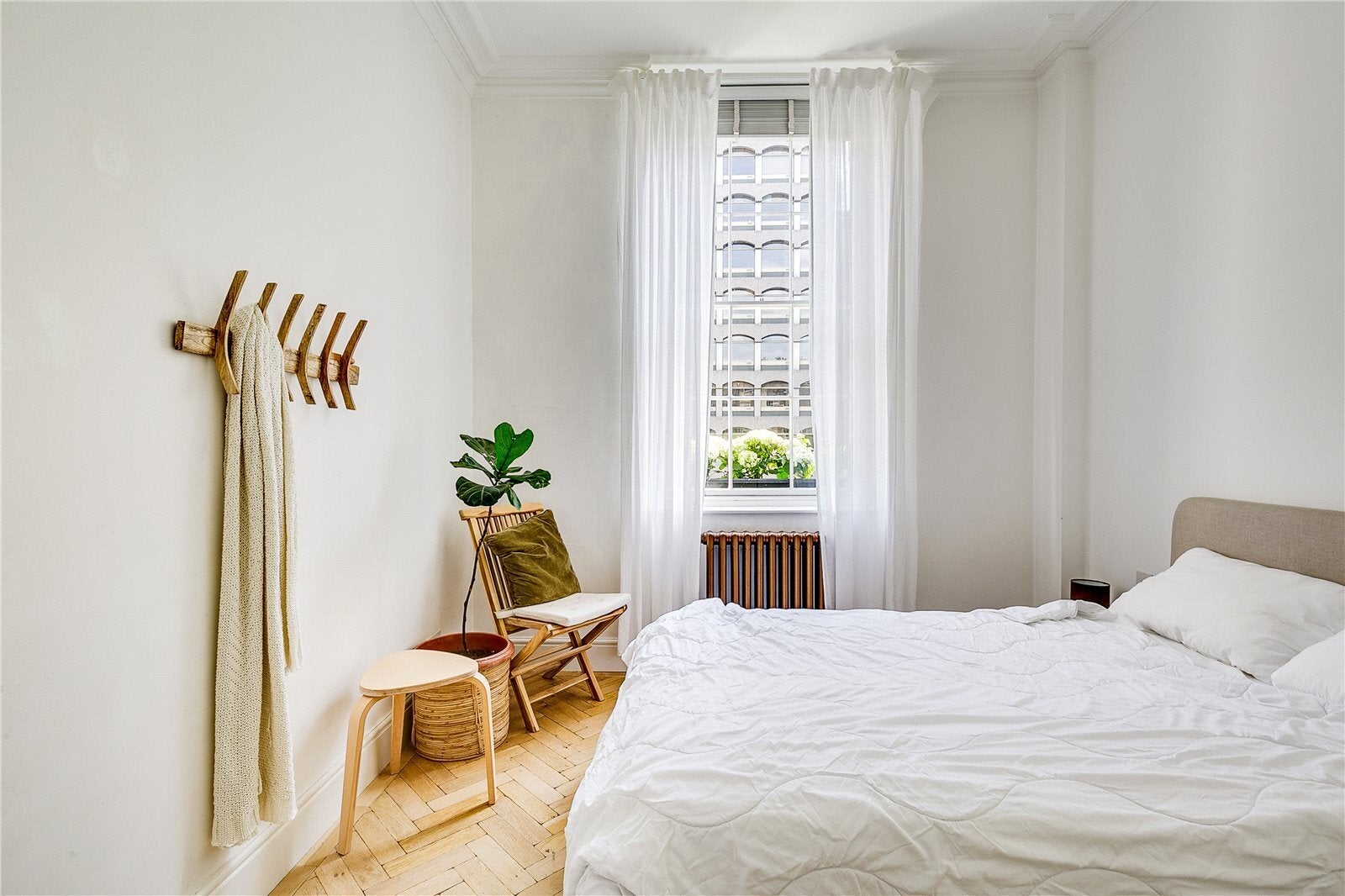 Flat Calthorpe Street in Greater London
