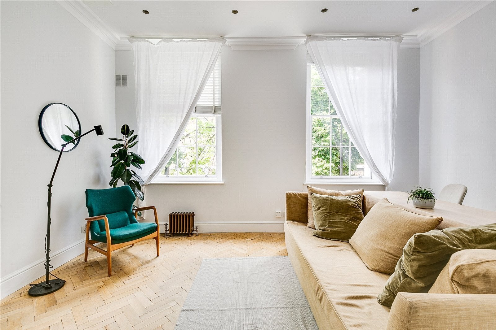 Flat Calthorpe Street in Greater London