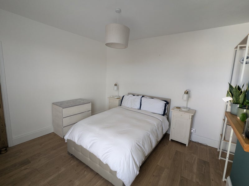Room Teewell Hill in Bristol