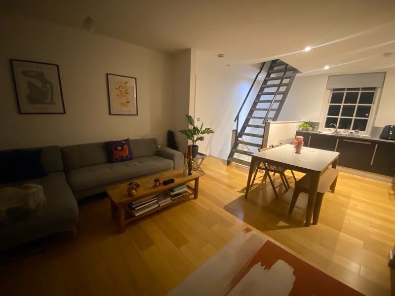 Room Mortimer Road in Greater London