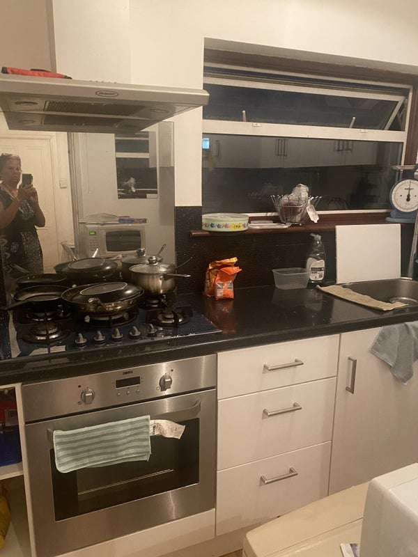 Room Vivian Avenue in Greater London