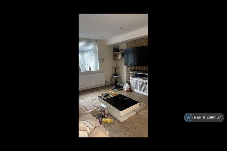 Room Colham Green Road in Greater London
