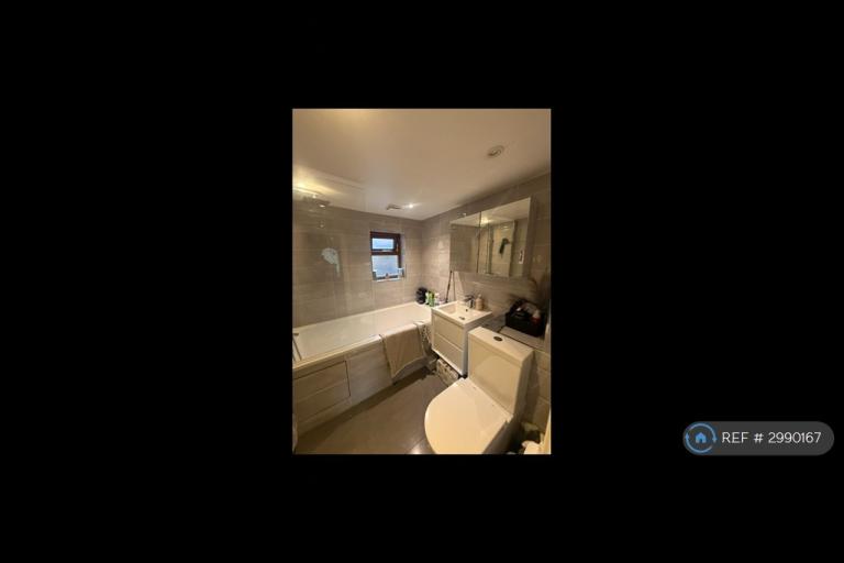 Room Colham Green Road in Greater London