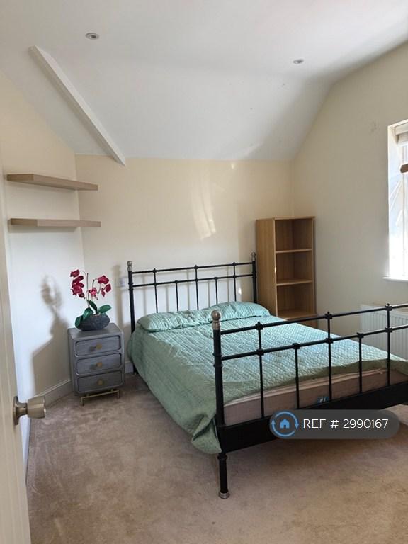 Room Colham Green Road in Greater London
