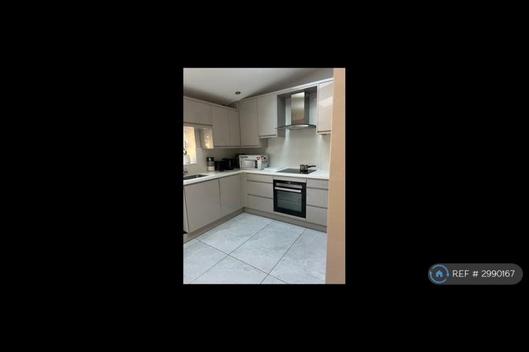 Room Colham Green Road in Greater London