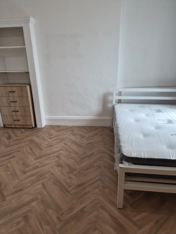 Room Northcote Street in Cardiff