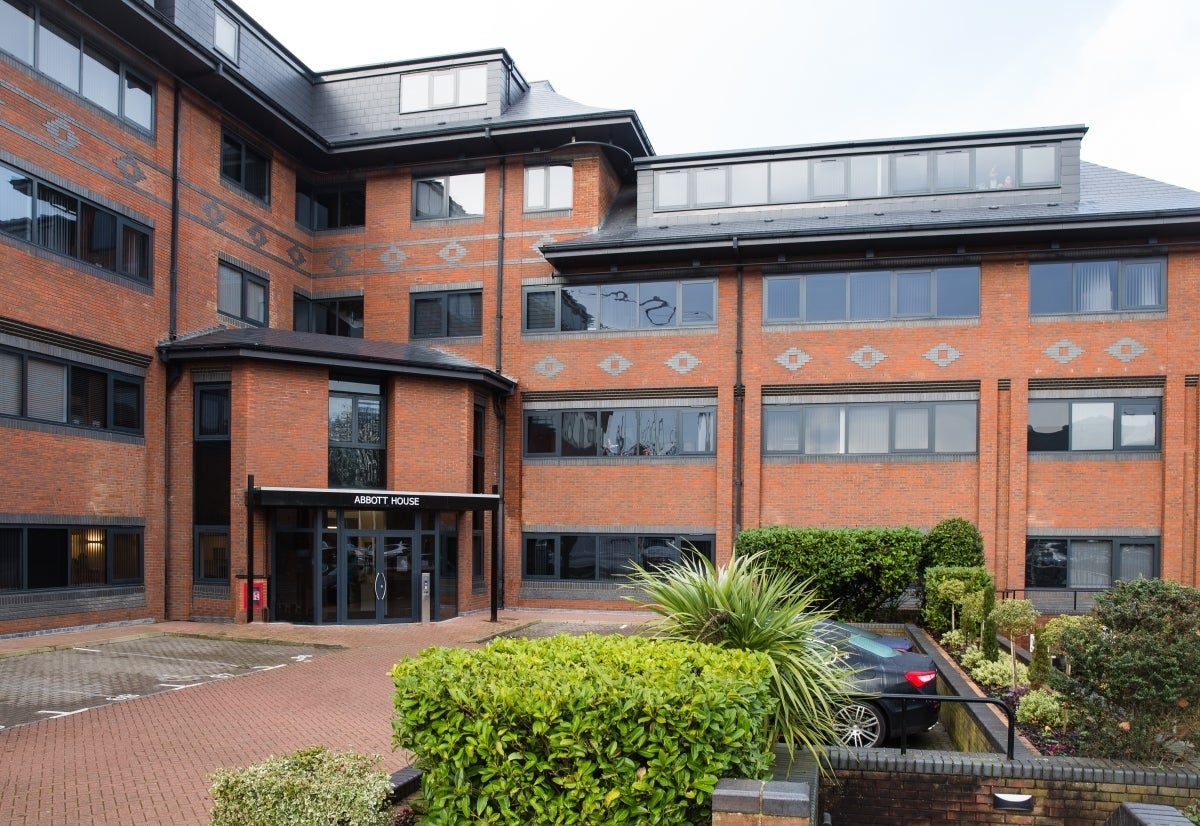 Flat Abbey View in St Albans