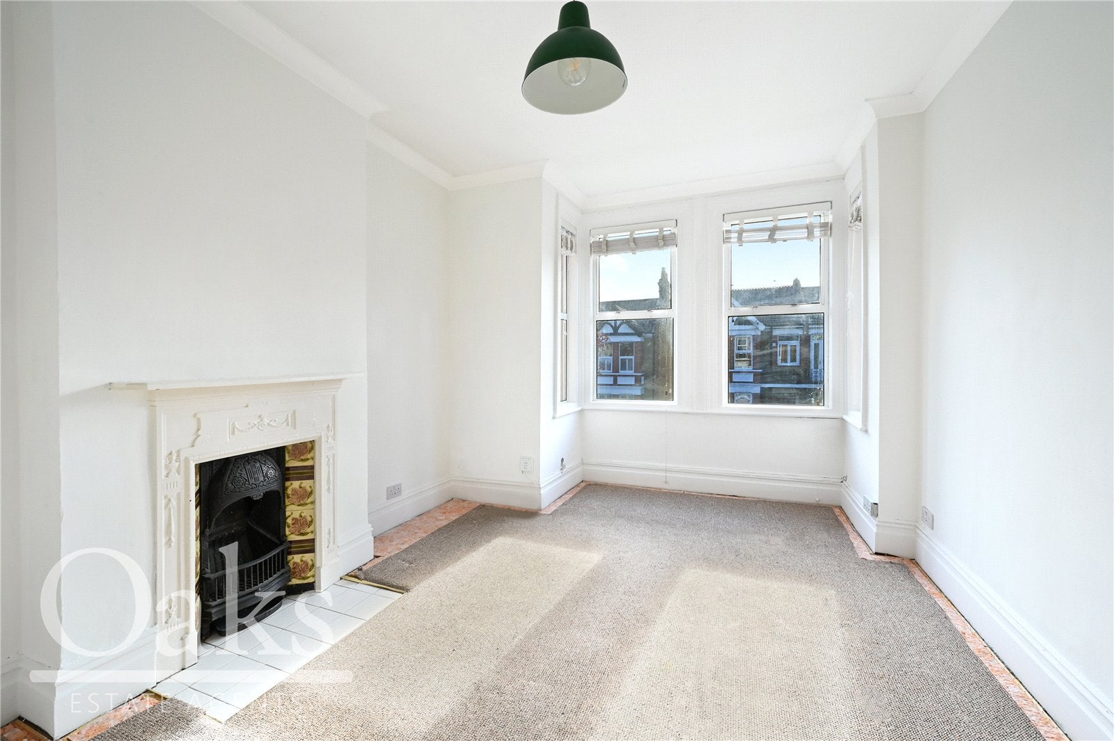 Flat Sidney Road in Greater London