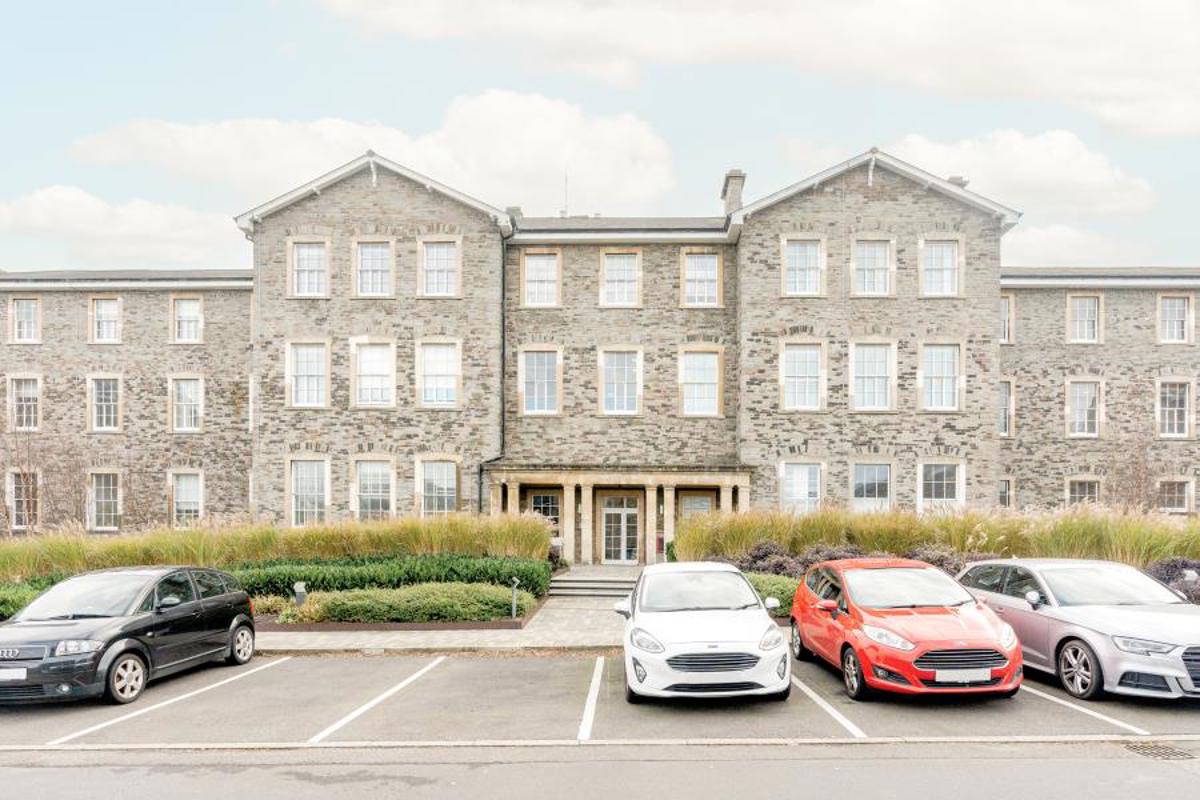 Flat College Road in Bristol