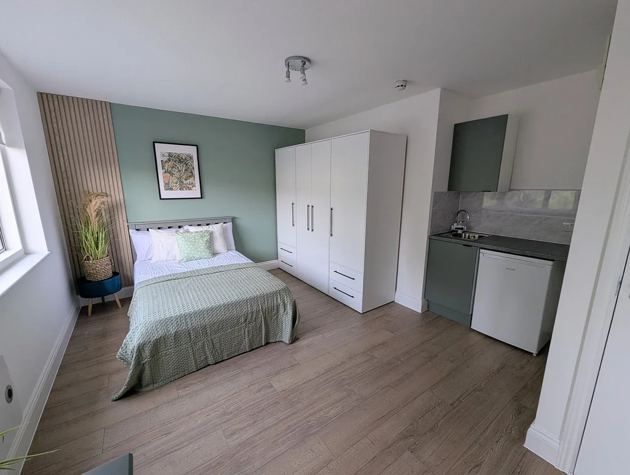 Room Ashcombe Park in Greater London