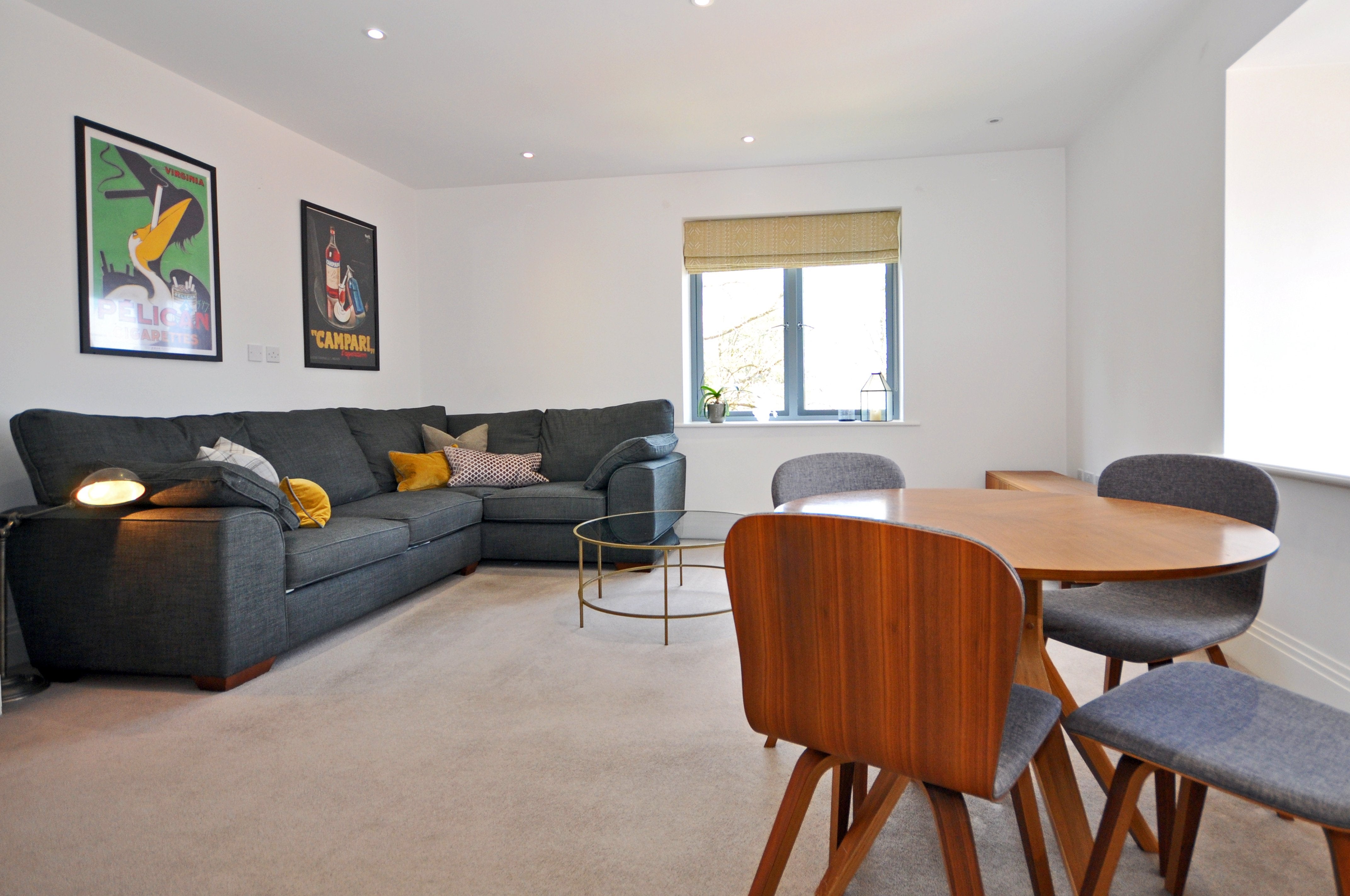Flat Humphris Place in Cheltenham