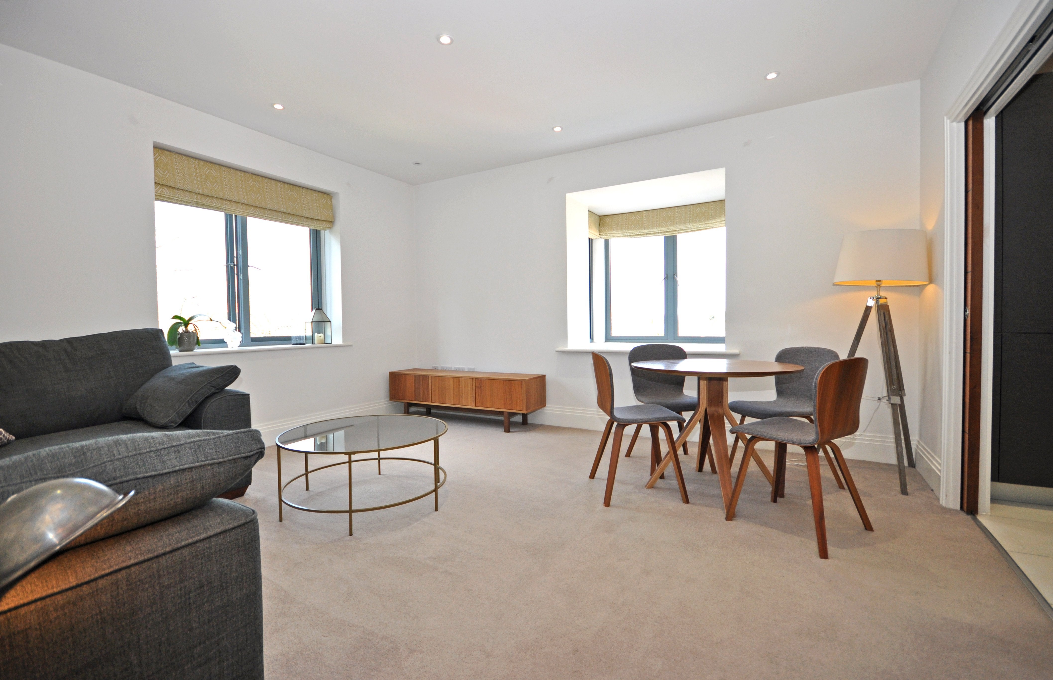 Flat Humphris Place in Cheltenham