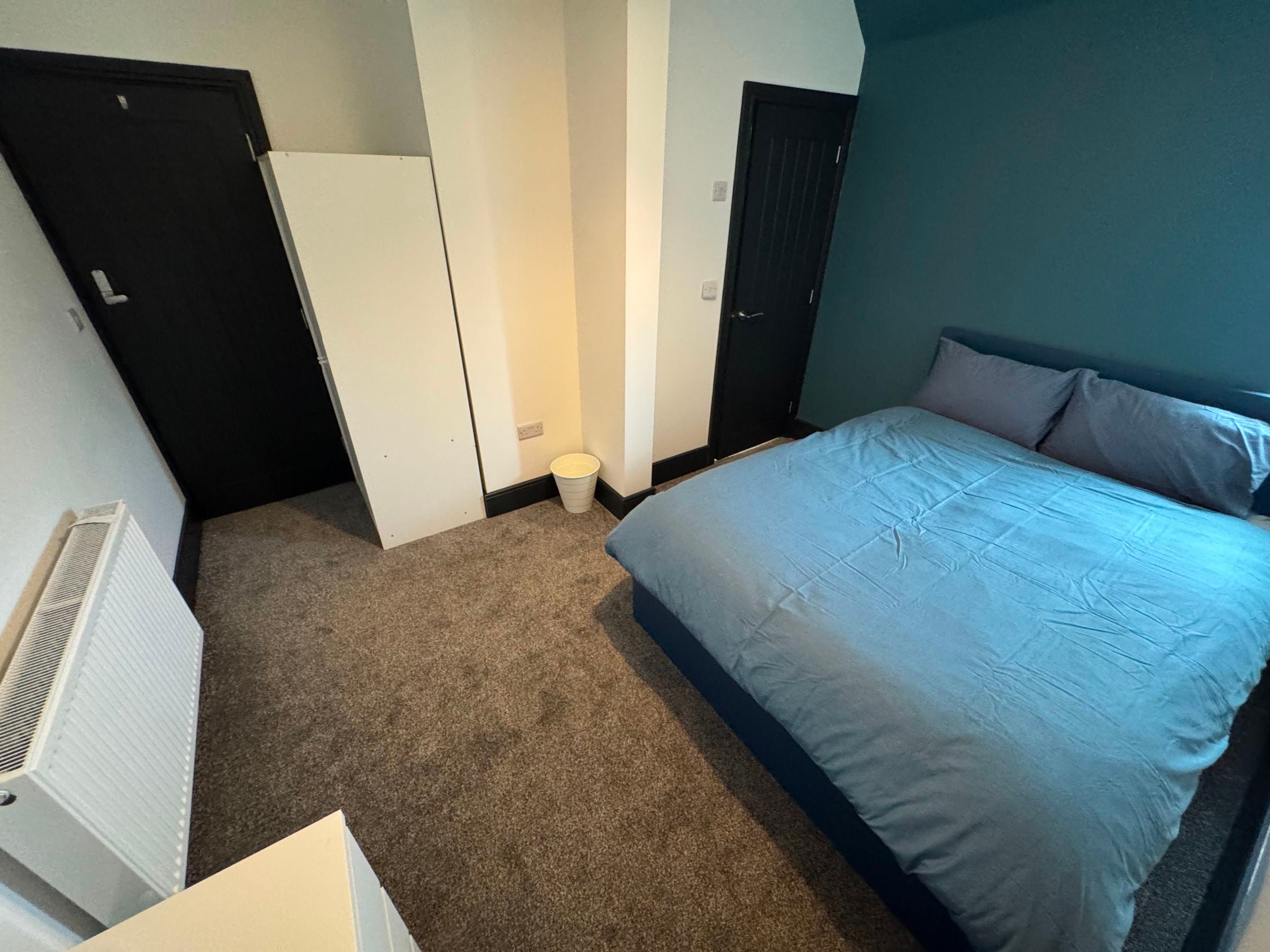 Room The Crescent in Doncaster