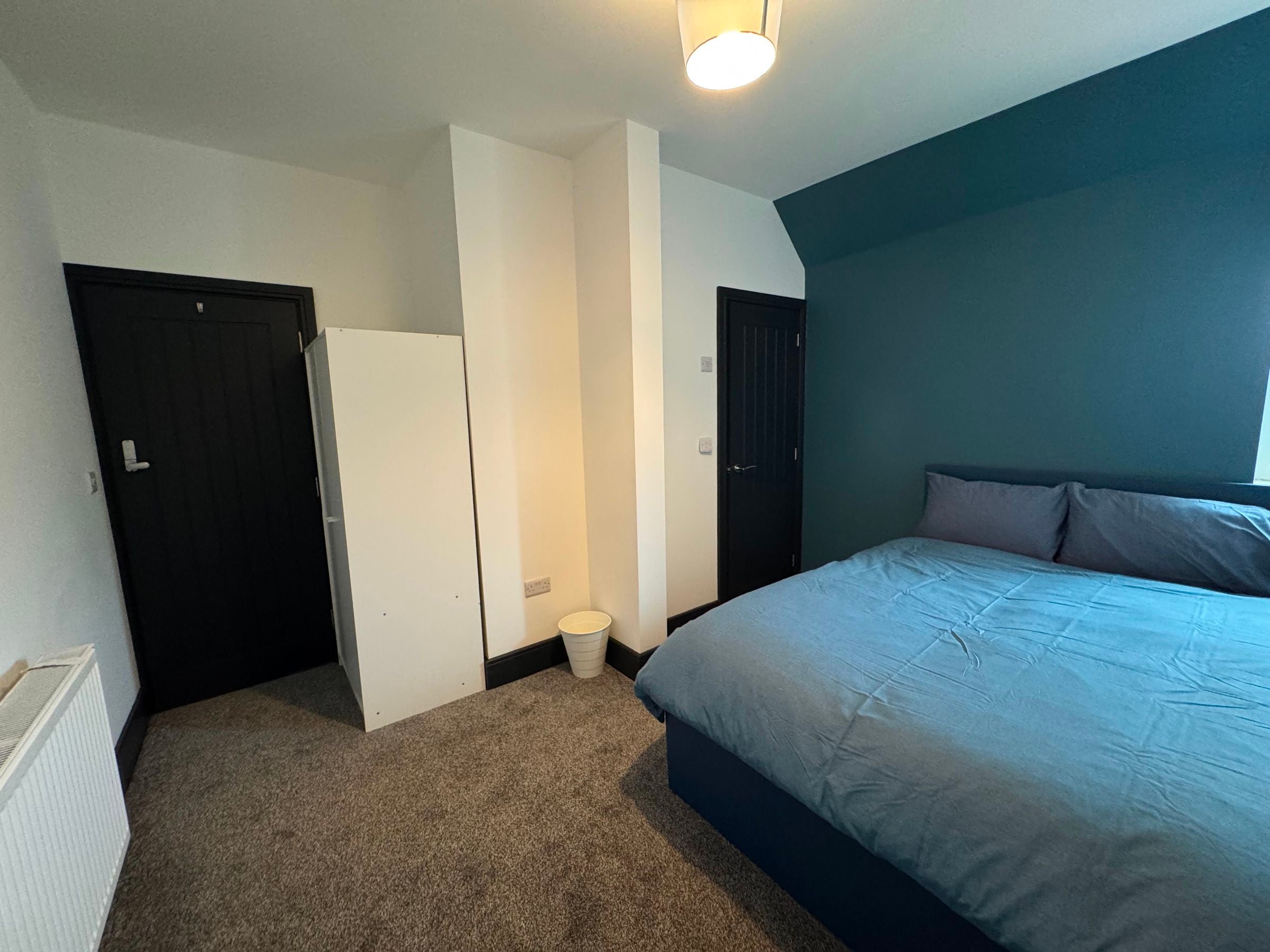 Room The Crescent in Doncaster
