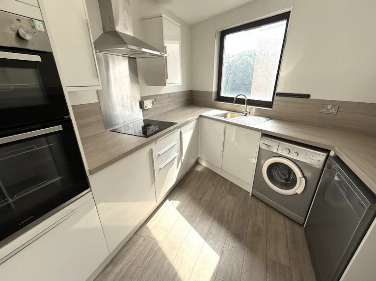 Flat Murieston Place in City of Edinburgh