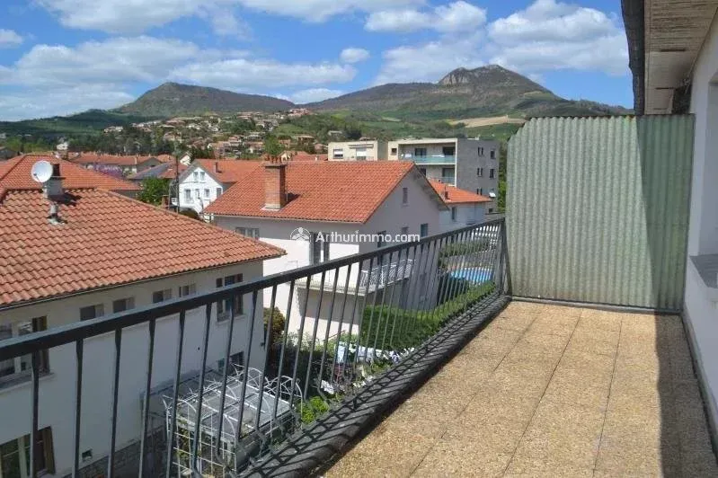 Flat Viaduc de Millau in Creissels