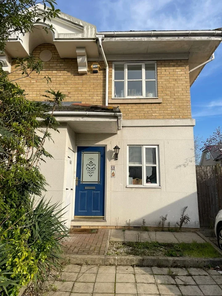 House Glenburnie Road in Greater London