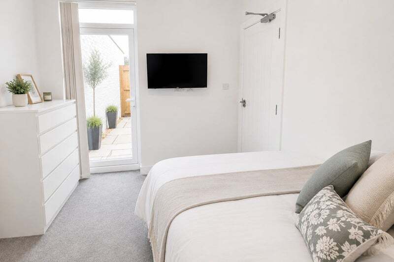 Room Cleveland Road in Gosport