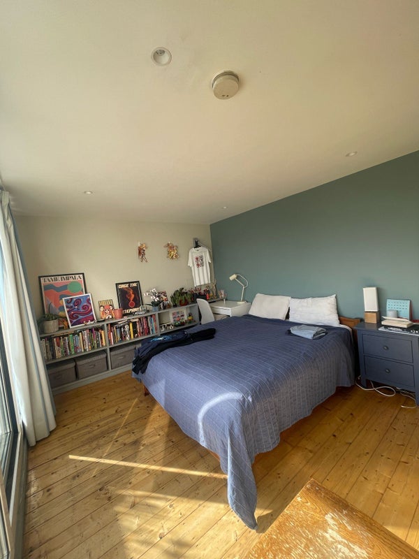 Room Bethnal Green Road in Greater London