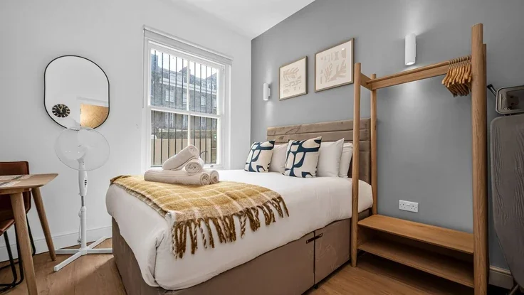 Flat Swinton Street in Greater London