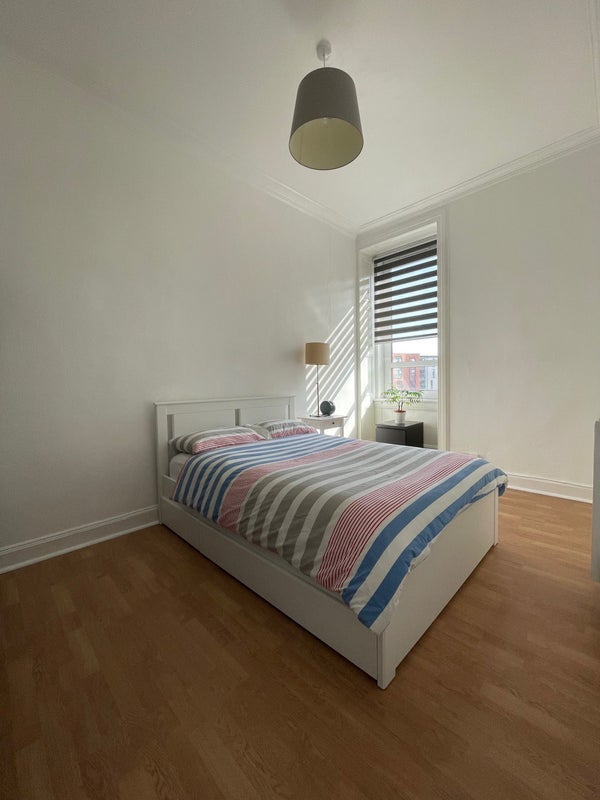 Room Westfield Road in City of Edinburgh