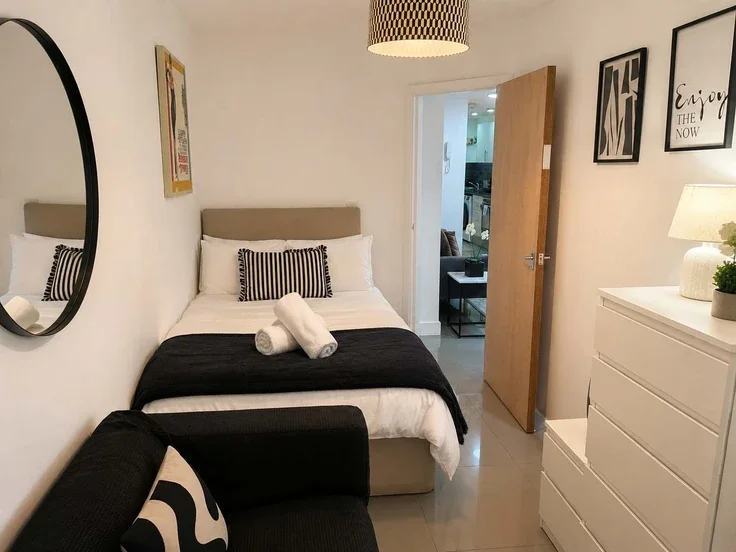 Flat Colum Place in Cardiff