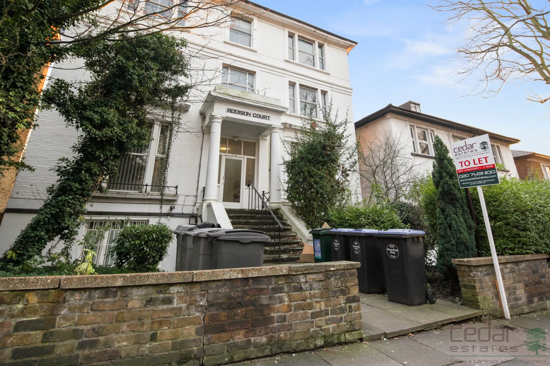 Flat Brondesbury Road in Greater London