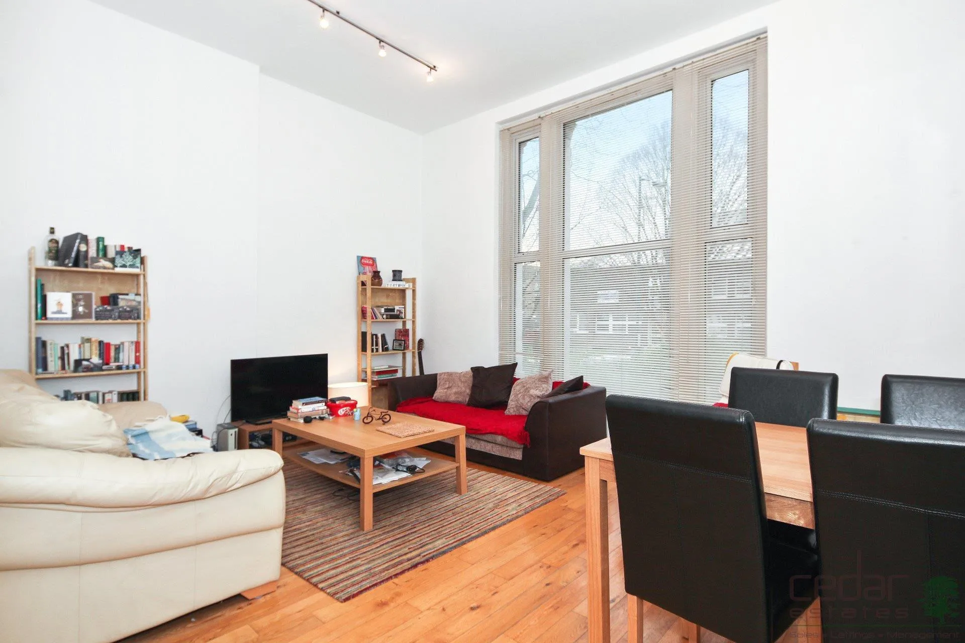 Flat Brondesbury Road in Greater London