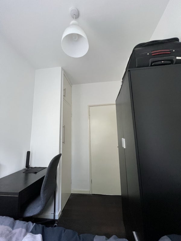 Room Elia Mews in Greater London