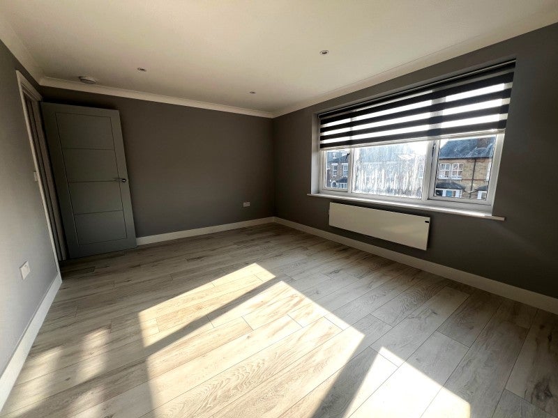 Flat Gresham Road in Borough of Spelthorne