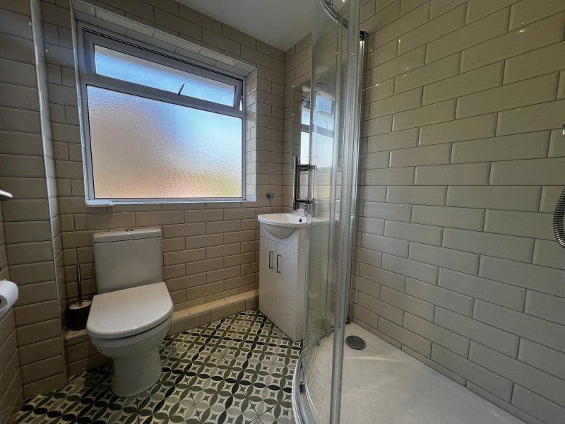 Flat Gresham Road in Borough of Spelthorne