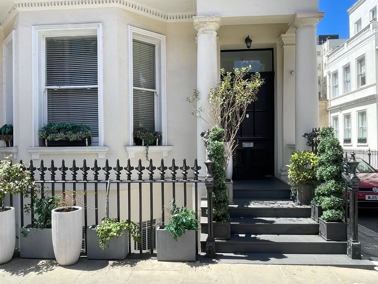 Room Queensberry Place in Greater London