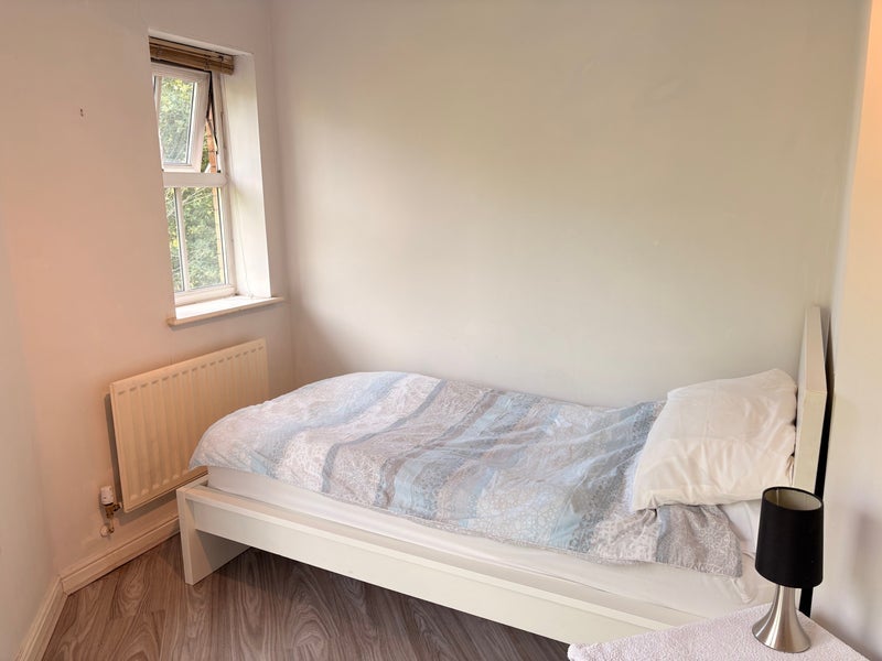 Room Osier Drive in Basildon