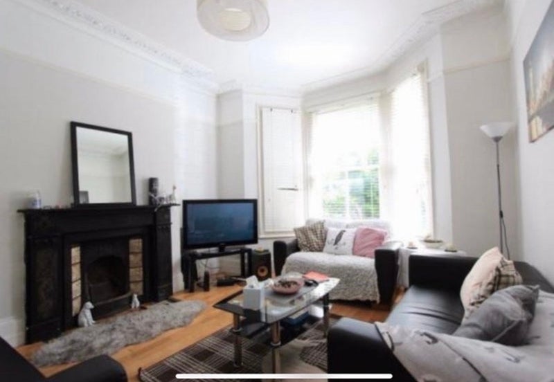 Room Rookstone Road in Greater London