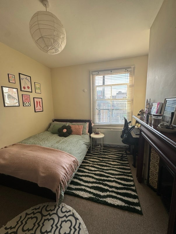 Room Rookstone Road in Greater London