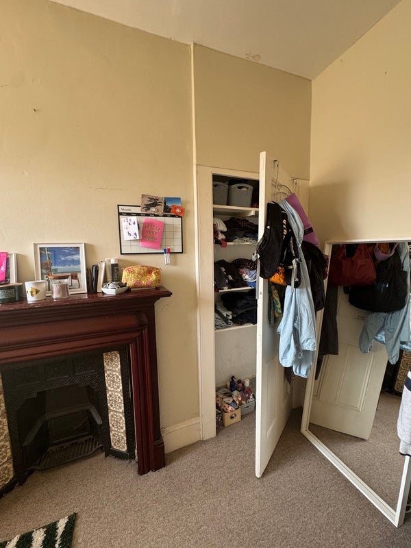 Room Rookstone Road in Greater London